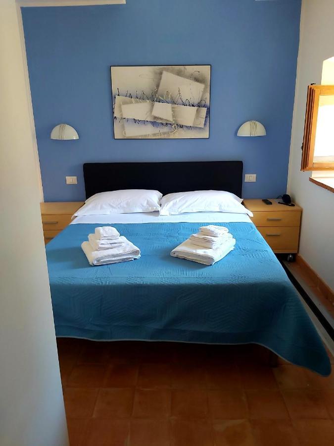 Al Convento Otel San Mauro Castelverde Oda fotoğraf